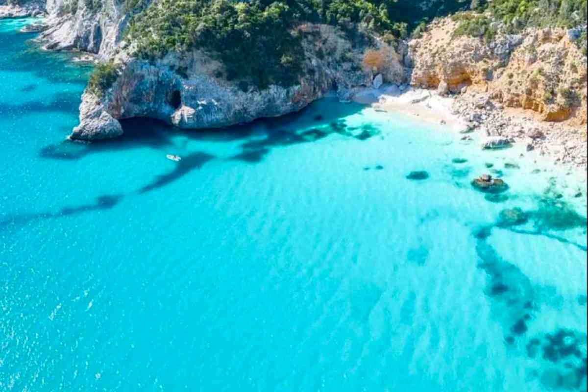 la spiaggia più bella d'italia qual è